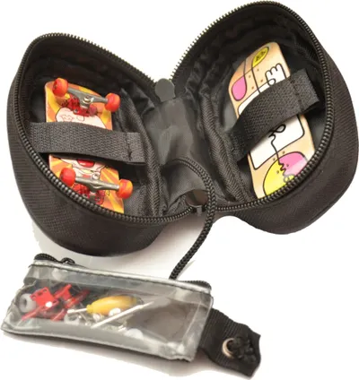 Hood Fingerboard bag černá Obal na fingerboard 1